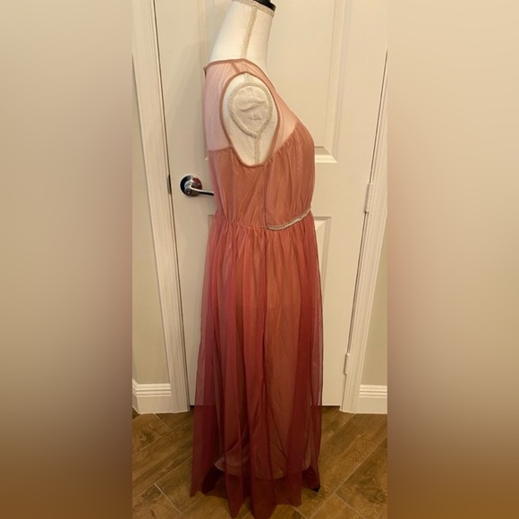 Petite Large Dress 🩷 - Picture 4 of 5